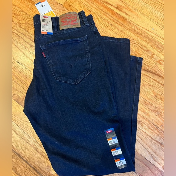 Men’s Levi jeans 541 athletic taper with true temp 33/32 - Picture 1 of 7